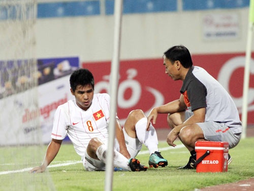 Tuổi tác cùng những chấn thương liên miên khiến Việt Thắng quyết định chia tay sân cỏ ở độ tuổi 33.