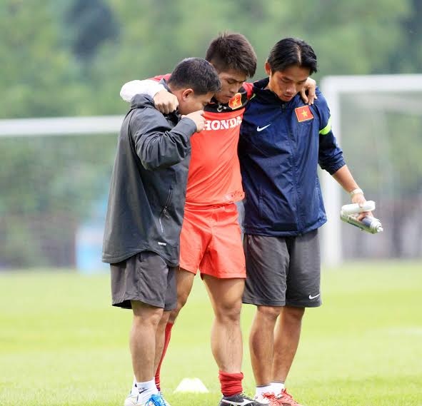 Minh Châu dính chấn thương vào đúng thời điểm có ý nghĩa quyết định tới cơ hội góp mặt tại AFF Cup 2014.