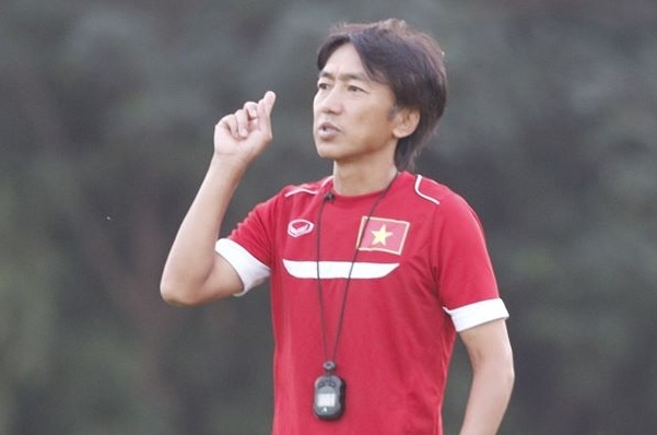 HLV Miura: 'Ai cung co luc mac sai lam' hinh anh