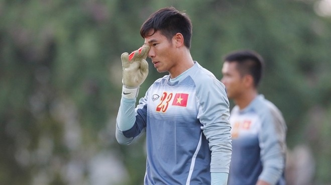 ‘HLV Miura nen tiep tuc trao co hoi cho Nguyen Manh’ hinh anh