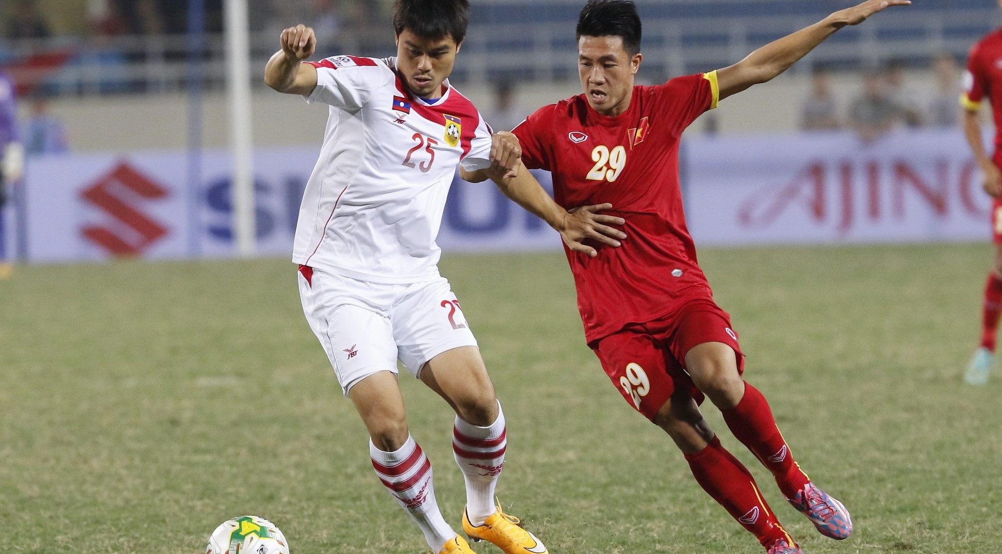 Cau thu hang Nhat thanh Sergio Busquets cua DTVN hinh anh