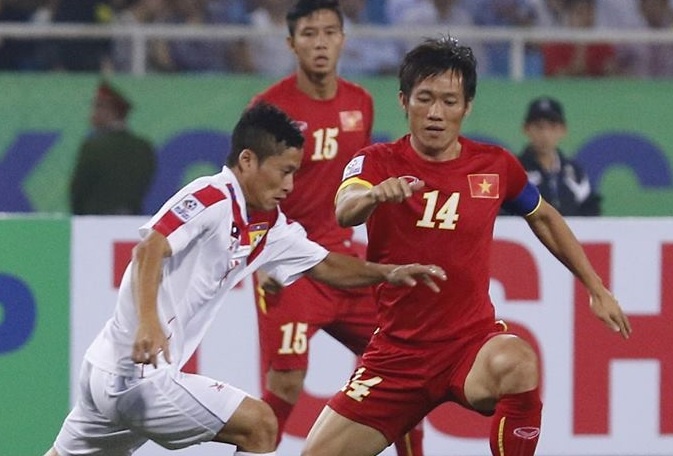 Doi truong Tan Tai ngoi du bi tran quyet dau Philippines? hinh anh