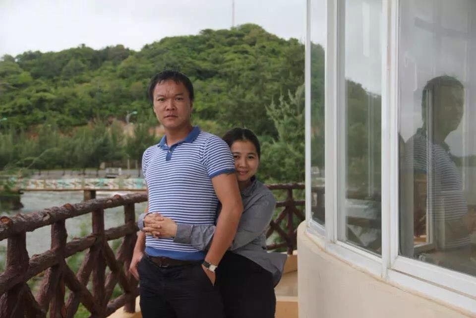 Quả bóng vàng Việt Nam năm 2008 và bà xã của anh là những người bạn từ thưở thanh mai trúc mã những ngày 