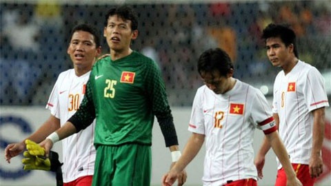 Đội tuyển Việt Nam đã phải nhận thất bại trong nỗi ấm ức.