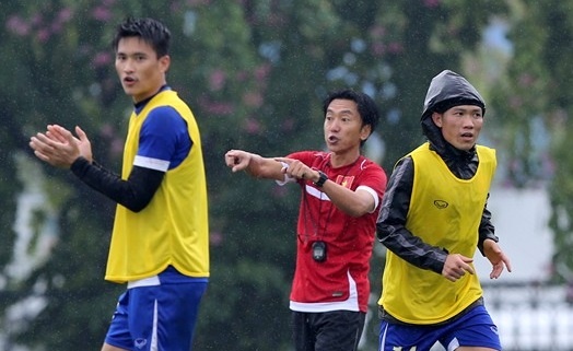 Truong doan DTVN: ‘Khong co dau hieu bat thuong truoc tran’ hinh anh