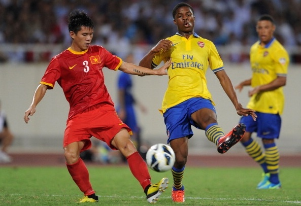 Trung ve tung doi dau Arsenal ve doi cua Thanh Luong hinh anh