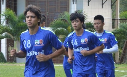 Tien dao ghi 8 ban cho HAGL thanh 'hang dat' hinh anh