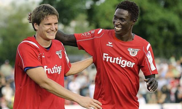 Tien dao tung du Champions League tim duong tro lai V.League hinh anh