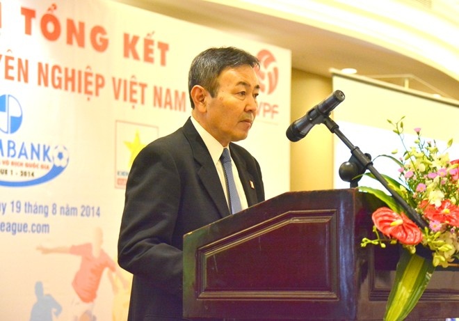 Chia tay chuyen gia Nhat, V.League co truong giai nguoi Viet hinh anh