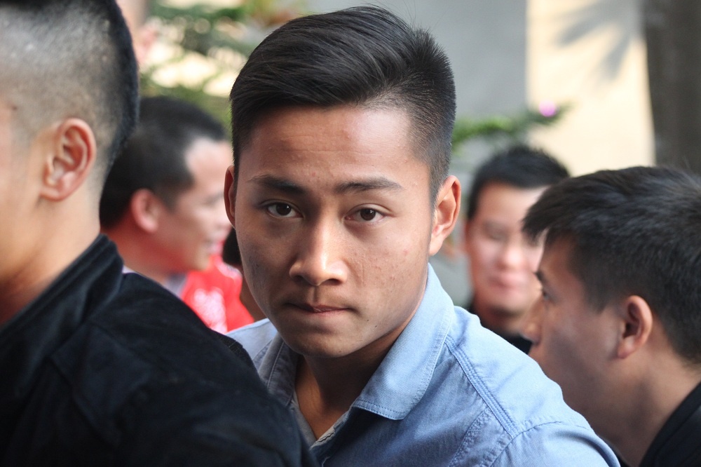 Tiền đạo U19 Việt Nam, Hồ Tuấn Tài, bảnh bao tới dự lễ cưới của người đàn anh.