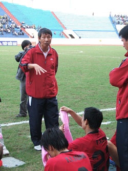 Những người thầy như HLV Bùi Hữu Nam