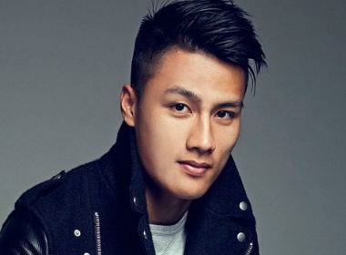 Sau Cong Phuong, den luot Mac Hong Quan khoa Facebook hinh anh