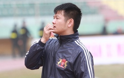 Bo V.League, Van Quyen tham gia doi bong cua ca si Tuan Hung hinh anh