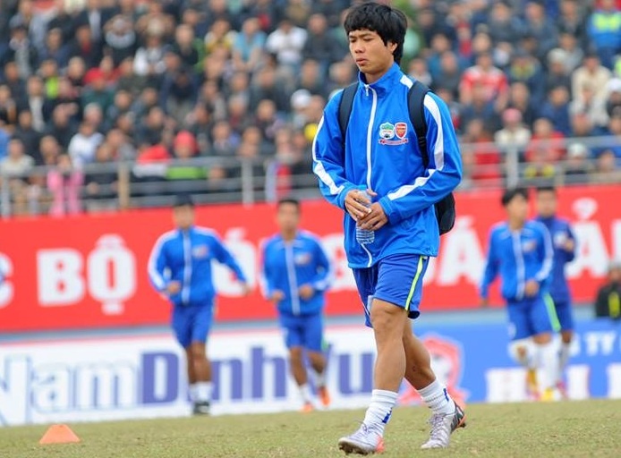 HLV Miura lan thu ba bo qua Cong Phuong hinh anh