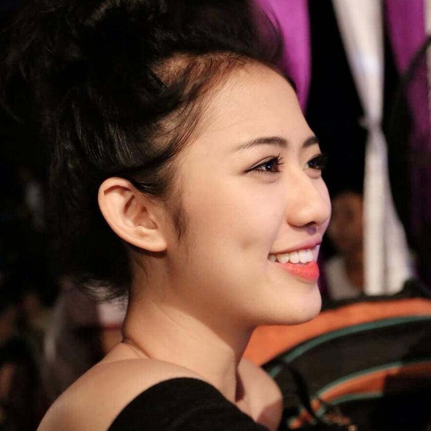 Ngoài khả năng diễn xuất, Thu Trang còn sở hữu giọng ca khá tốt. Cô từng tham gia cuộc thi Vietnam Idol 2010.