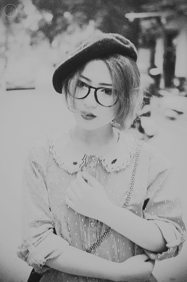 Bạn gái của Mạc Hồng Quân sinh năm 1991, cô là người gốc Nghệ An nhưng hiện đang sống và làm việc tại Hà Nội.