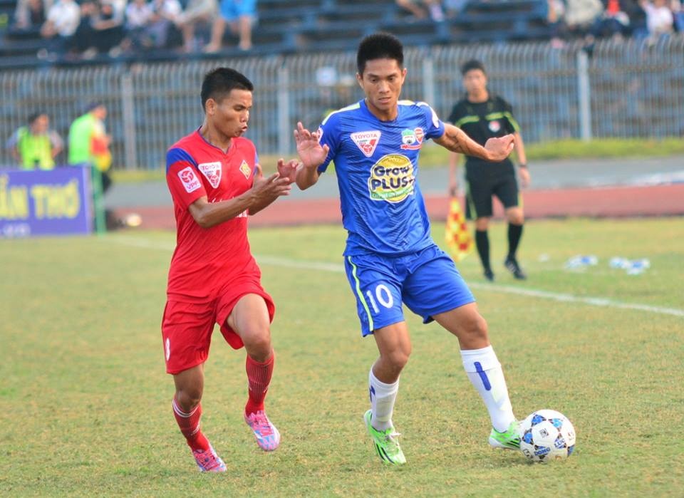 Cac doi V.League gap rut ren quan sau Tet hinh anh
