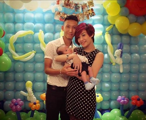 Gia đình hạnh phúc của Xuân Tú và Thanh Thủy. Ảnh: NVCC