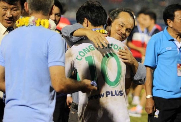 Cong Phuong duoc thuong Tet mot thang luong hinh anh