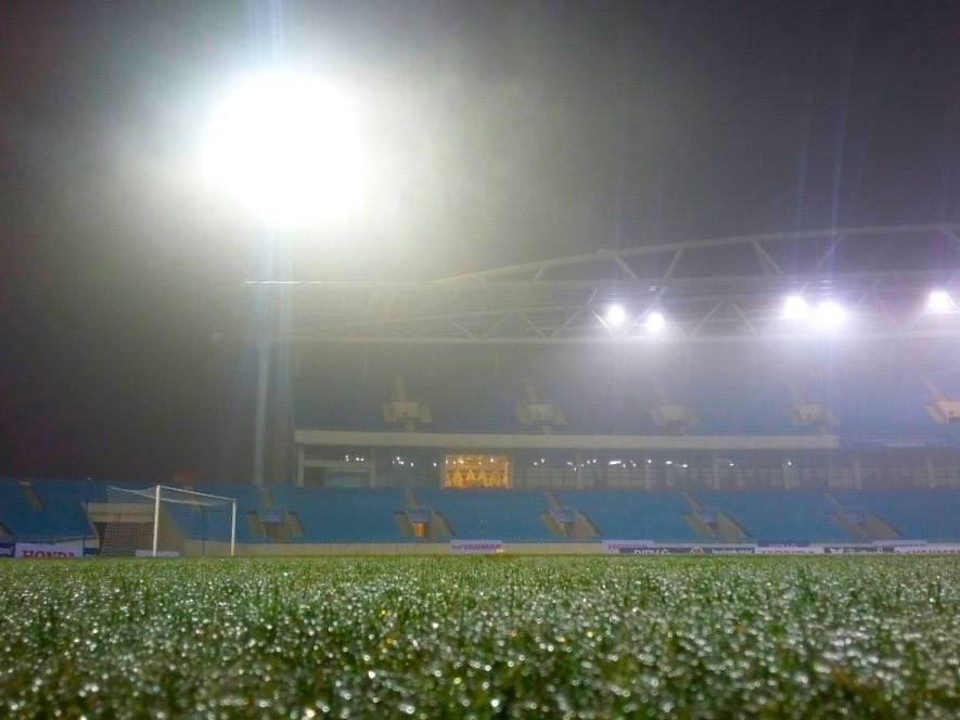 HLV Miura khen ngoi mat co san My Dinh hinh anh