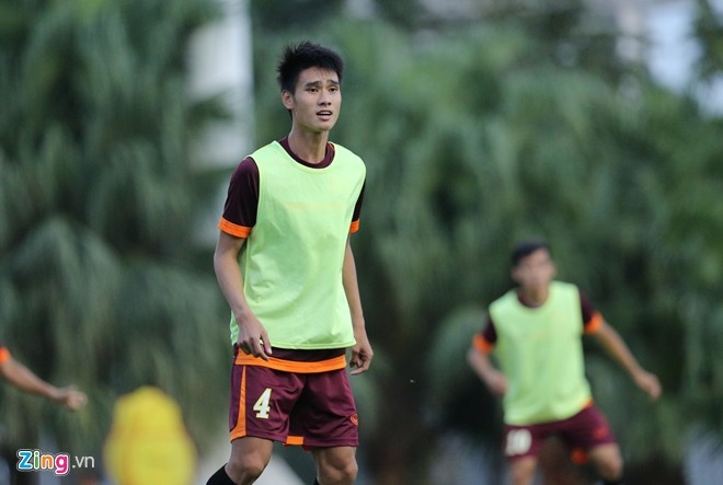 Trung vệ Tiến Thành từng tập luyện suốt 3 tháng chuẩn bị cho AFF Cup 2014 dưới sự chỉ đạo của HLV Miura. Ảnh: Tùng Lê