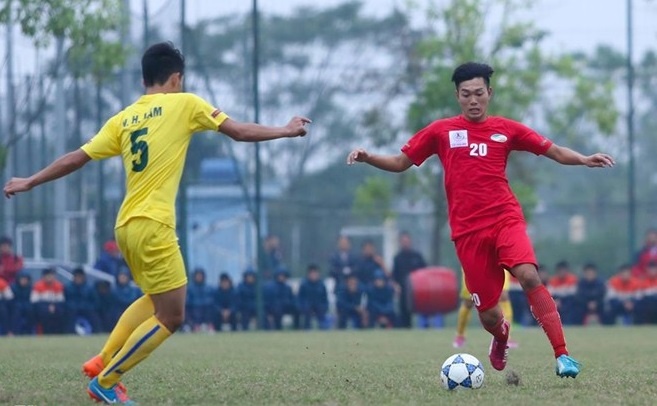 Mua ban thang o vong chung ket U19 Quoc gia hinh anh