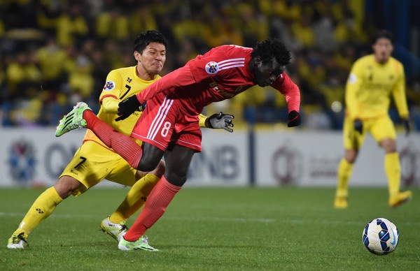 Binh Duong thua 0-3 truoc duong kim vo dich Han Quoc hinh anh