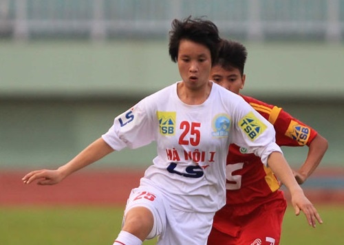 DKVD bong da nu Quoc gia giu vung ngoi so 1 sau luot di hinh anh