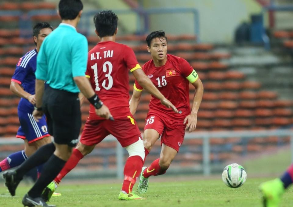 Điểm sáng trong lối chơi của Olympic Việt Nam là sự lăn xả của các hậu vệ. Ảnh: Tuấn Mark