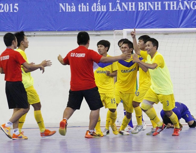 2 CLB Futsal bi tru diem vi thi dau tieu cuc hinh anh