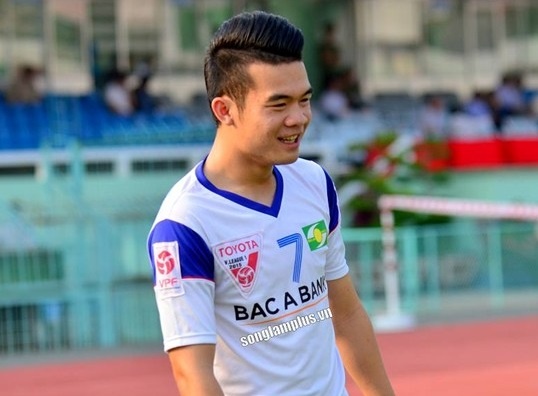 Tien ve Hoang Thinh lo co hoi doi dau HAGL hinh anh