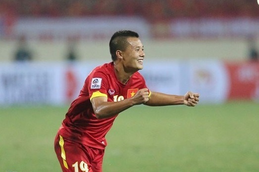 Thanh Luong - tu cau be boc vac den Qua bong vang Viet Nam hinh anh