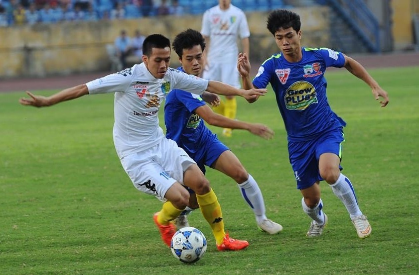 'Co 10 Cong Phuong, HAGL van phai su dung ngoai binh' hinh anh