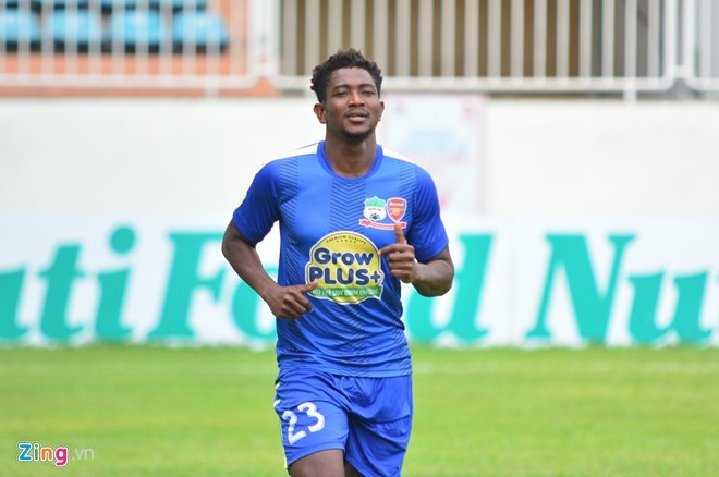 Sanogo chỉ chơi 70 phút trong ngày ra mắt HAGL ở trận gặp Quảng Nam. Ảnh: Nguyễn Đăng