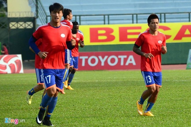 Quang Hải (số 13) là đồng đội của Mạc Hồng Quân tại CLB Quảng Ninh. Ảnh: Nguyễn Quang