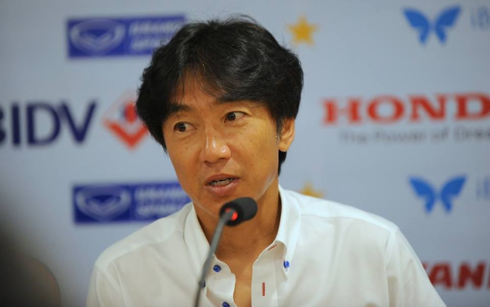 HLV Miura: ‘Cau thu cua toi da quyet liet kem xa V.League’ hinh anh