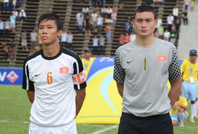 Văn Lâm từng là đồng đội của Ngọc Hải trong màu áo U19 Việt Nam năm 2011.