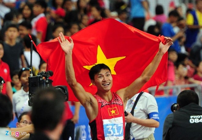 Lê Trọng Hinh là VĐV Việt Nam đầu tiên đăng quang ở cự ly 200 m tại SEA Games. Ảnh: Anh Tuấn