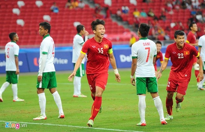 Đội trưởng Ngọc Hải đã đứng dậy mạnh mẽ cùng đồng đội sau hình ảnh suy sụp chiều 13/6. Ảnh: Anh Tuấn