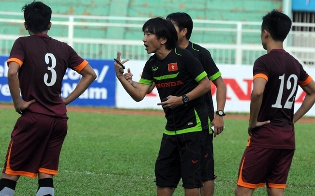 HLV Miura: Con nguoi nao thi loi choi ay hinh anh