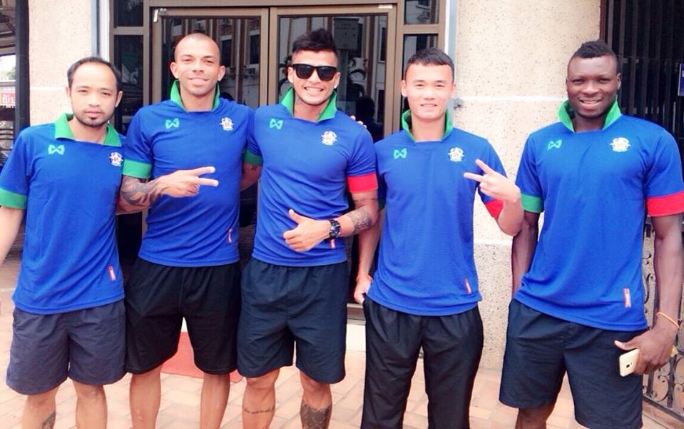 Vua pha luoi nguoi Viet nhan luong bang 1/4 ngoai binh o Lao hinh anh