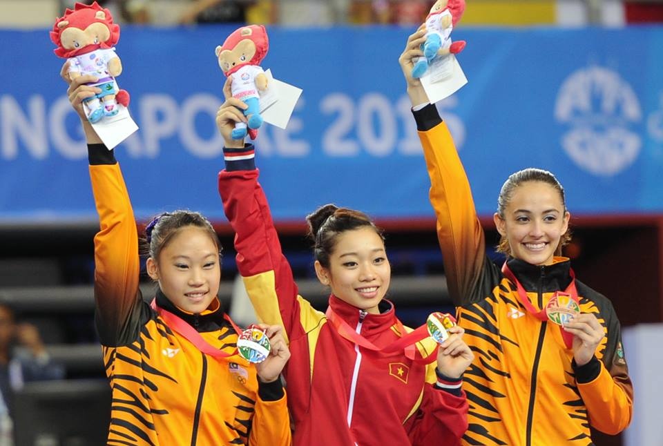 Hà Thanh (giữa) mang về cho TTVN 3 HCV, 1 HCĐ tại SEA Games 28.