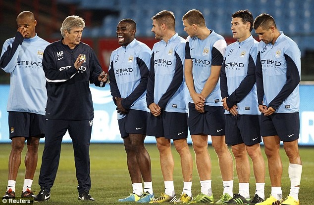 Thầy trò HLV Pellegrini sẽ có buổi tập mở trên sân Mỹ Đình hồi 19h ngày 26/7. Ảnh: Reuter