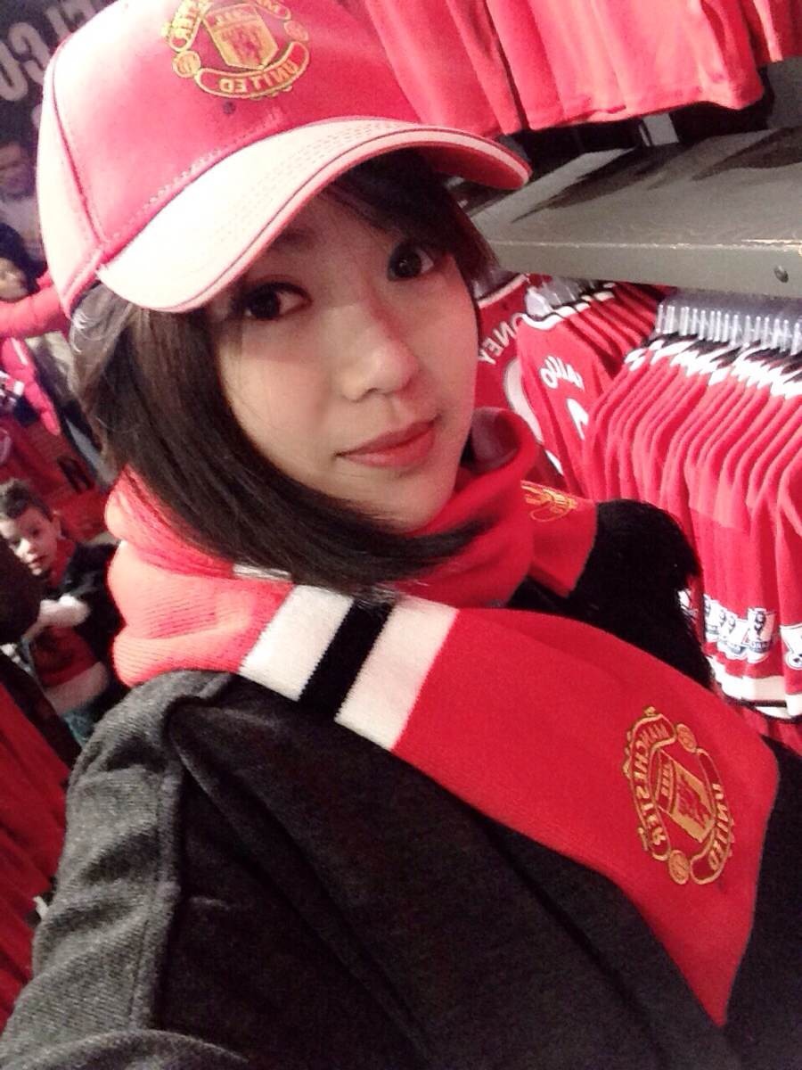 Tú Linh tranh thủ