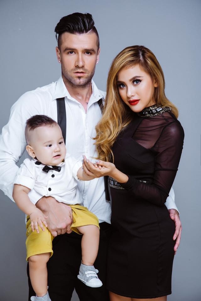 Cặp trai tài gái sắc của giới bóng đá - giải trí Việt Nam