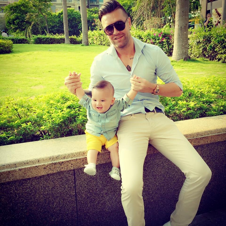 Năm đầu tiên lên chức bố nhưng Danny van Bakel