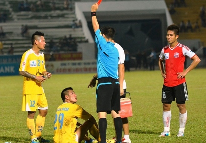 Hau ve Hai Phong bi treo gio het giai vi da bao luc hinh anh