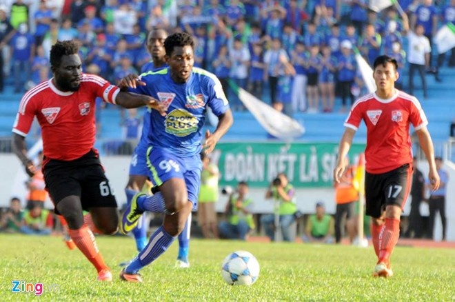 Trong hoàn cảnh khó khăn, HAGL vẫn sãn sàng chơi đôi công với đội chủ nhà. Ảnh: Nguyễn Quang