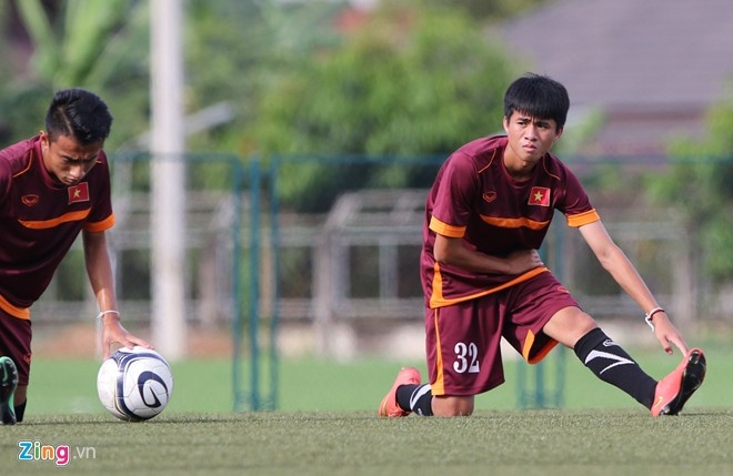 Thanh Hậu không xuất hiện một phút nào trong trận gặp U19 Singapore.