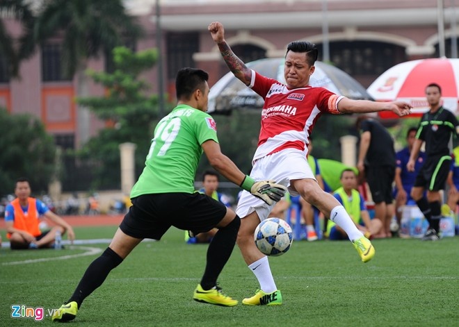 Ca sĩ Tuấn Hưng là người rất hâm mộ môn thể thao vua. Ảnh: Tùng Lê